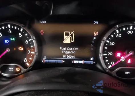 2017 Jeep Renegade Latitude 4X4 from USA, damaged, VIN ZACCJBBB0HPF36943